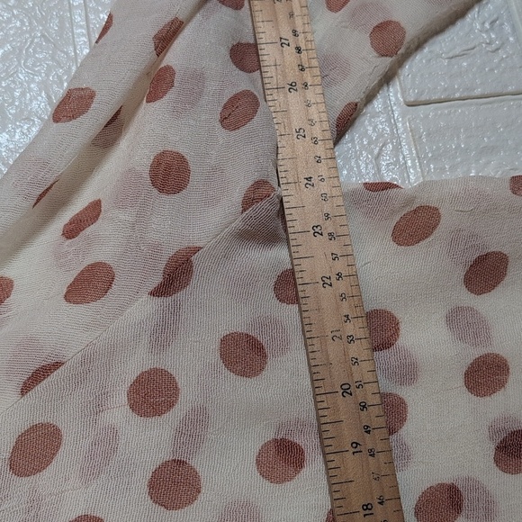 339-Zara Blouse with Cream and Pink Polka Dots - Picture 3 of 5